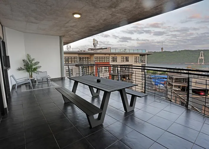 Stay At The Point - Peaceful Plentiful Penthouse