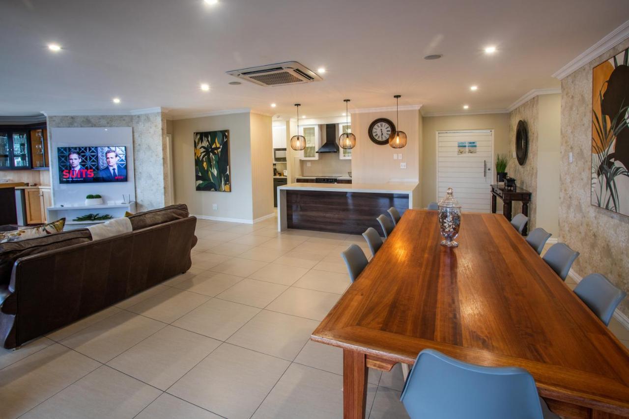 At The Point - Peaceful Plentiful Penthouse *