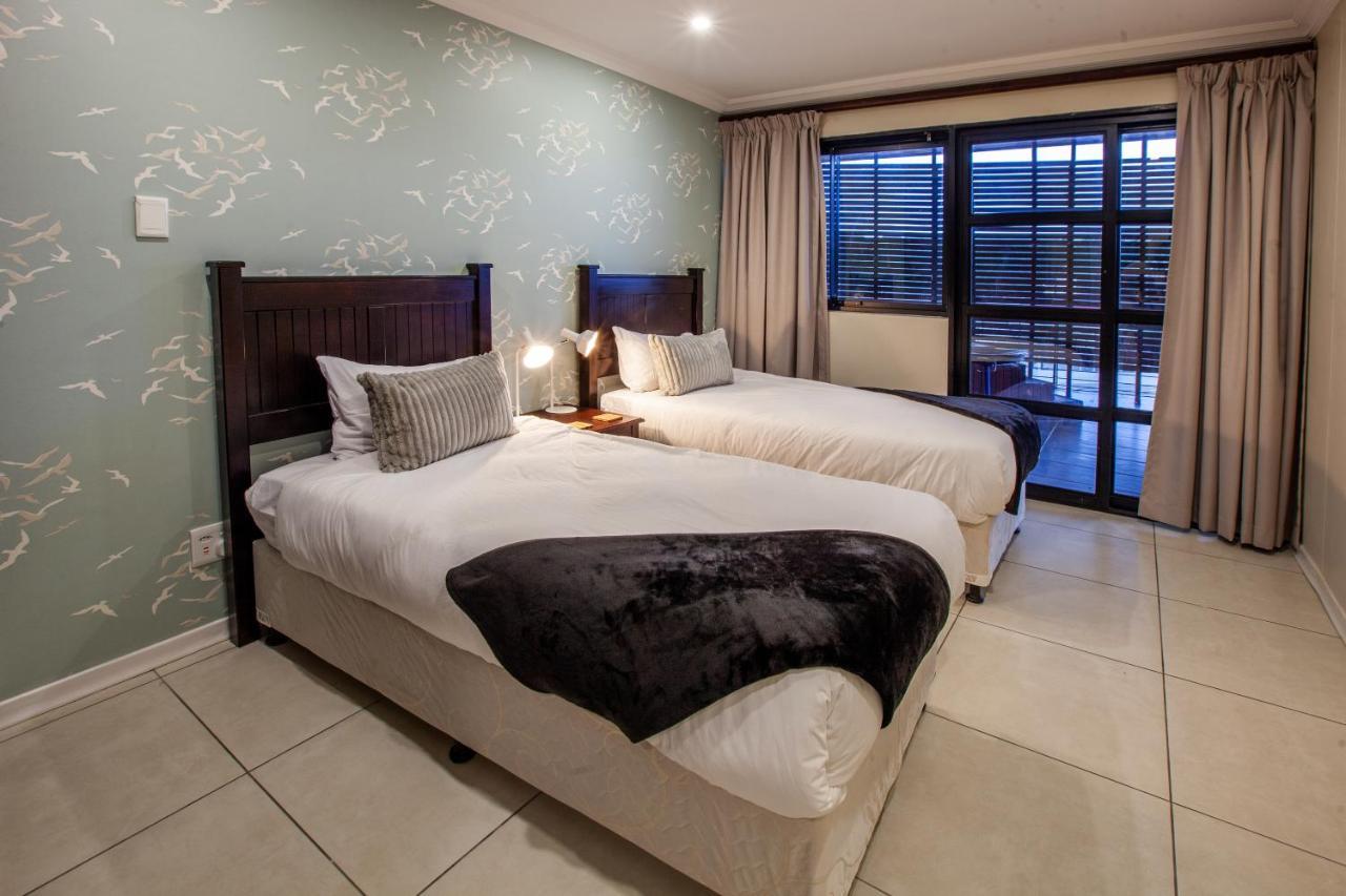 At The Point - Peaceful Plentiful Penthouse *
